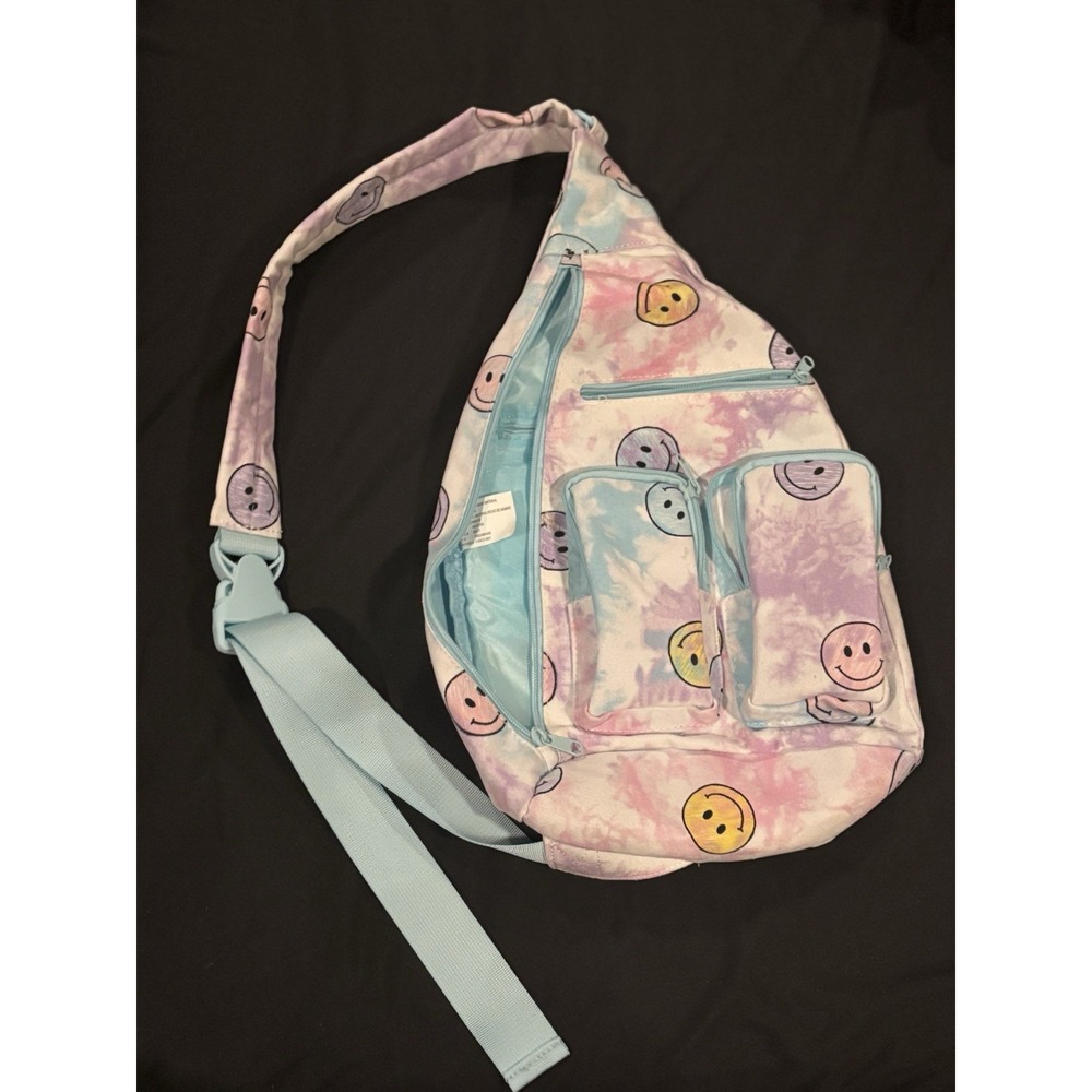NEW No Boundaries Crossbody Bag Pastel Smiley Face Adjustable Strap 4 Pockets